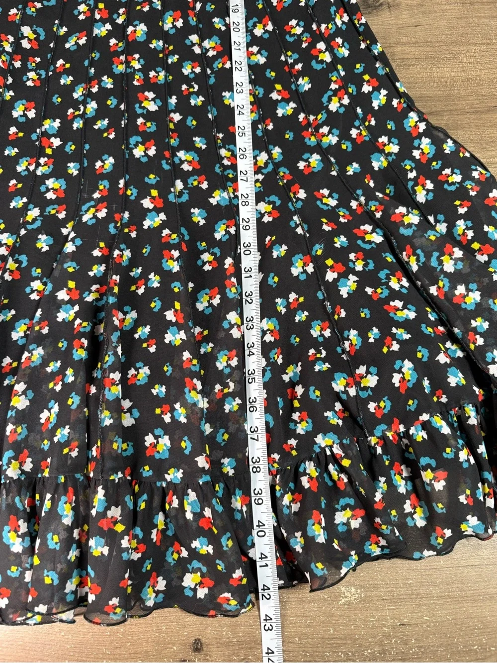Teri Jon charming black